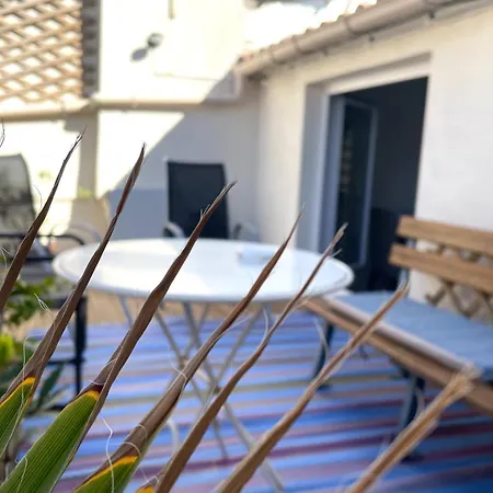 Avec Terrasse *